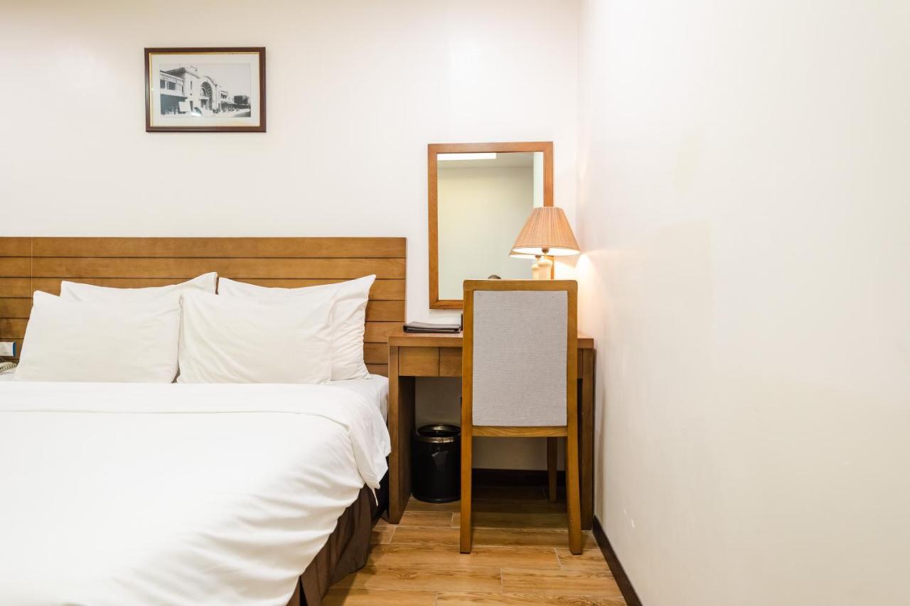 One Hotel Hanoi Exterior photo